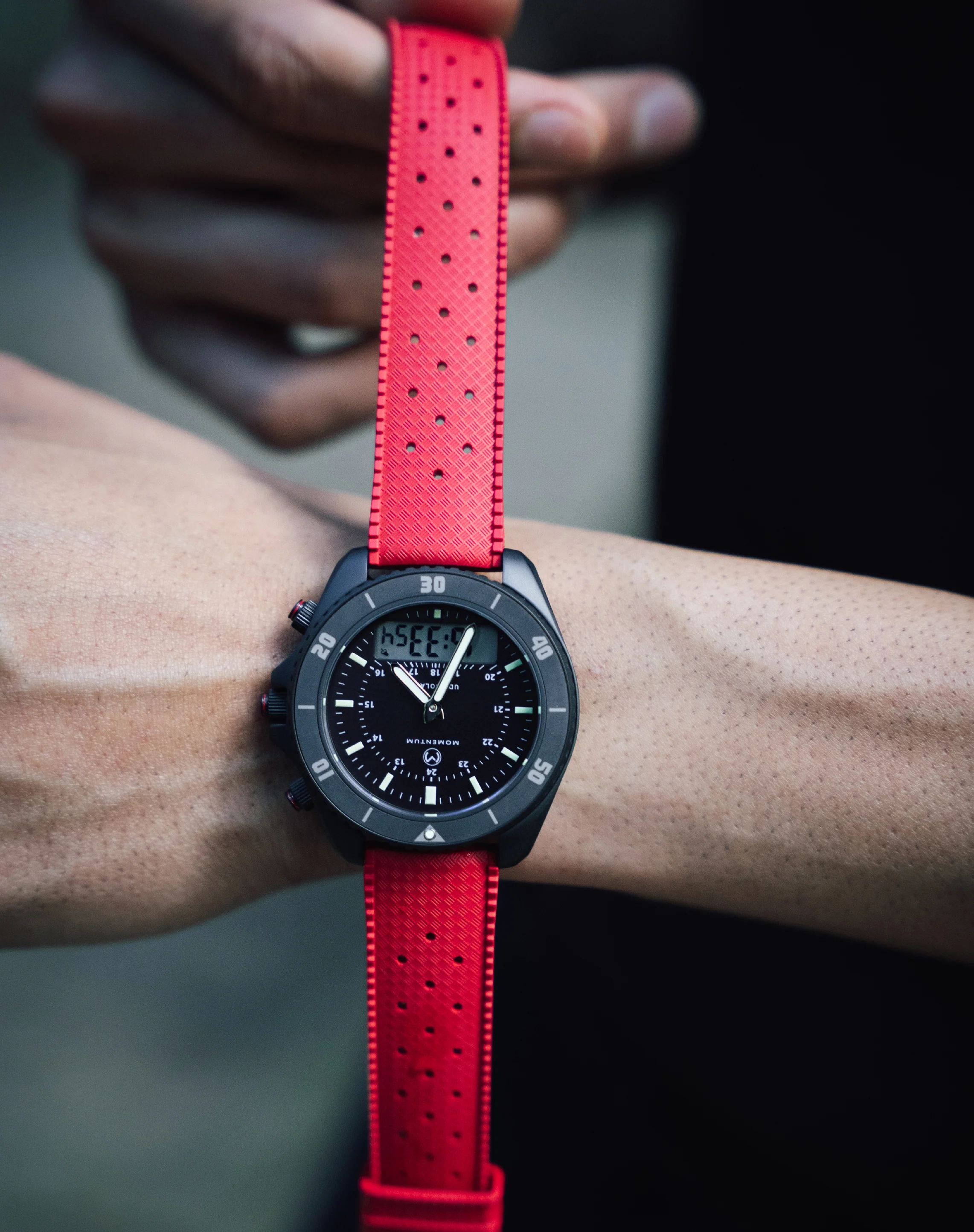 UDT 42mm Black-Ion - Image 3